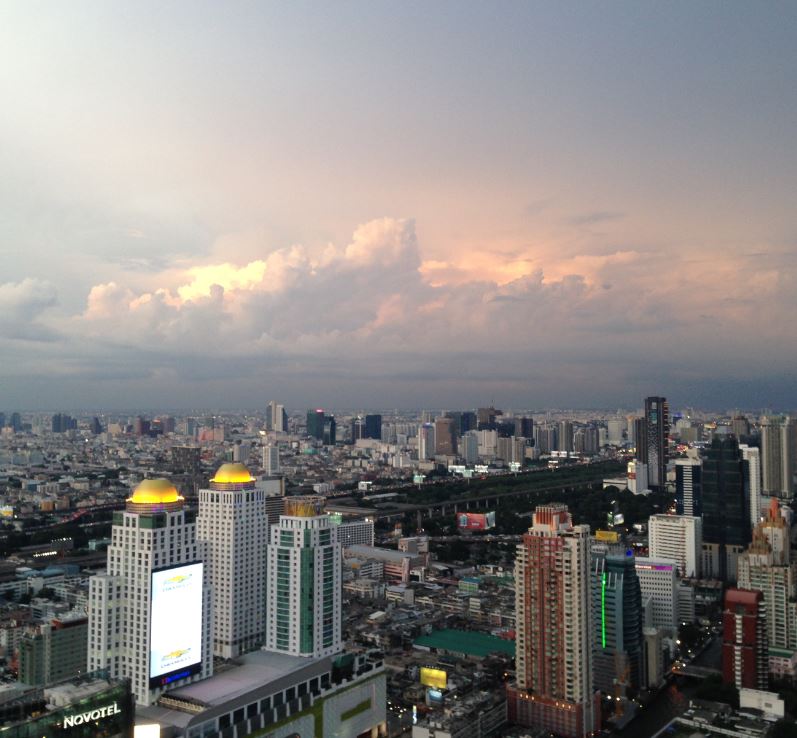 bangkok-red-sky-rooftop-bar