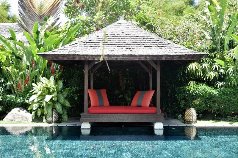 Swimming pool at Jamahal Private Resort and Spa