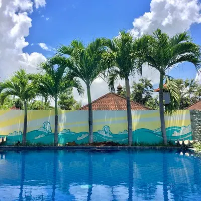 Swimming pool at the Chillhouse Yoga retreat in Canggu