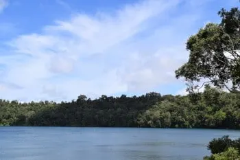 Lake Eacham - volcanic lake Australia
