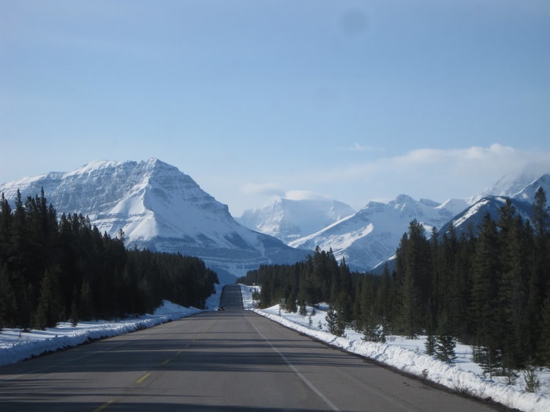 Icefield Parkway in winter